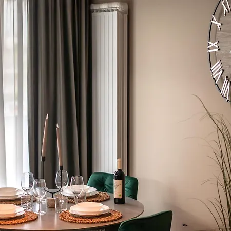 Topaz 54 In Odyssey Spa&pool-parking