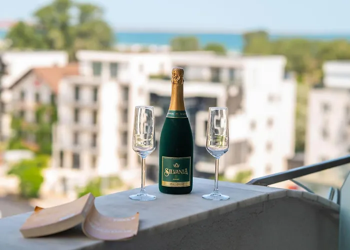 Topaz 54 In Odyssey Spa&pool-parking * Mamaia